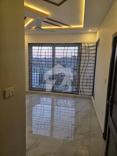5 Marla Double-Story Villa In DHA Phase 3 Sector B Heighted Location & Back Open