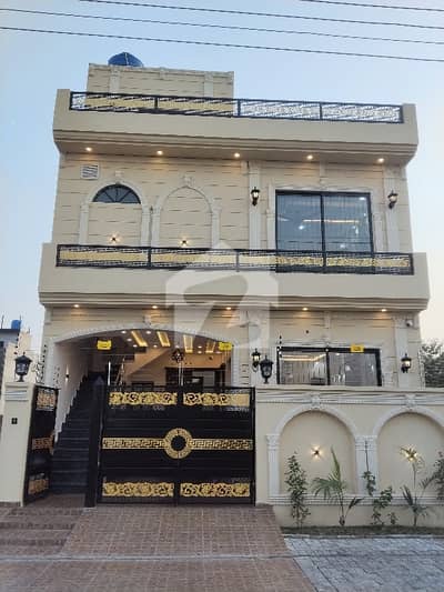 5 Marla Luxury House for Sale in Central Park Lahore
