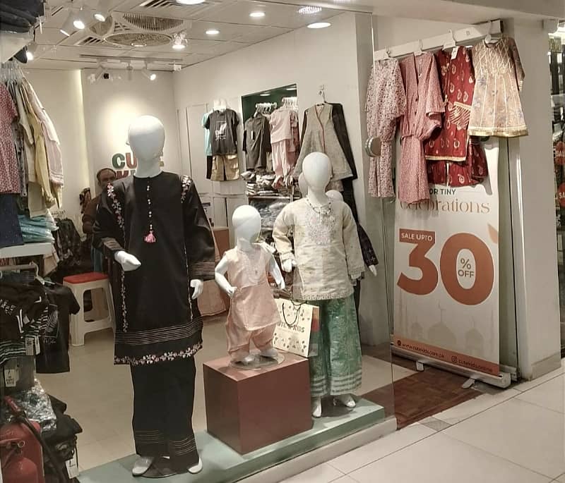 طارق روڈ کراچی میں 1 مرلہ Studio دکان 1.1 لاکھ میں کرایہ پر دستیاب ہے۔ طارق روڈ کراچی میں 1 مرلہ Studio دکان 1.1 لاکھ میں کرایہ پر دستیاب ہے۔