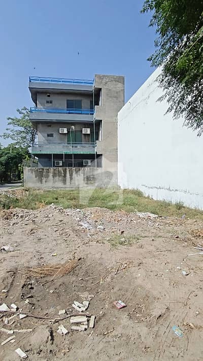 10 Marla Corner Plot For Sale At Prime Location