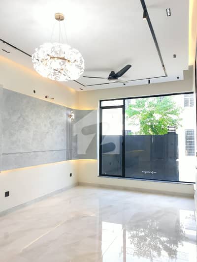 5 Marla Brand New House For Sale Sector M 7B Lake City