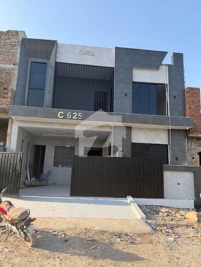 Gulberg Residencia Block C Brand New 7 Marla House Available For Sale Prime Location Park Face Investor Rate Gulberg Residencia Block C Brand New 7 Marla House Available For Sale Prime Location Park Face Investor Rate
