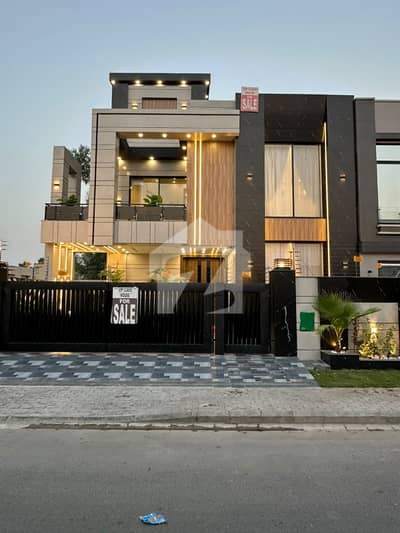 10 Marla Brand New Luxury House For Sale