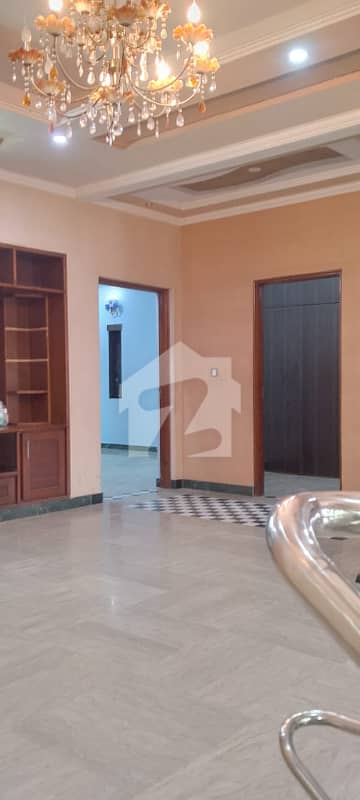 10 Marla Upper Portion For Rent With All Utility Connection's Near Ucp University & Shaukat Khanam Chowk