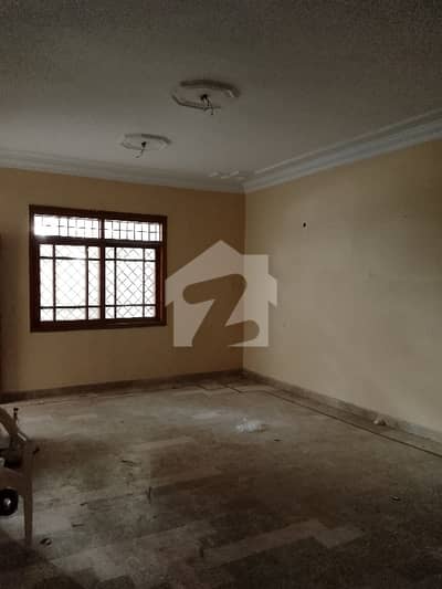 400 SQRYARD FIRST FLOOR 3BDD PLUS ROOF BLOCK 5 GULSHAN IQBAL 400 SQRYARD FIRST FLOOR 3BDD PLUS ROOF BLOCK 5 GULSHAN IQBAL