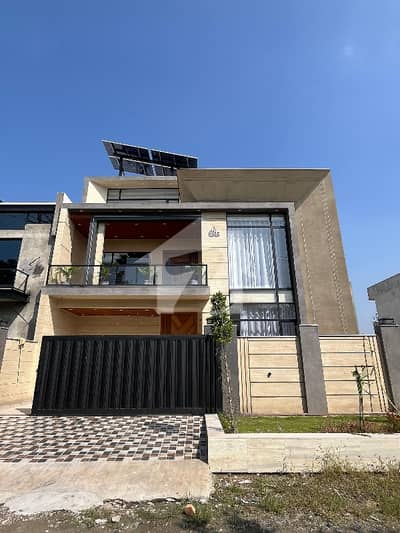10 Marla Park Facing Double Unit House For Sale In *B* Block B-17 Islamabad | Solar System Installed