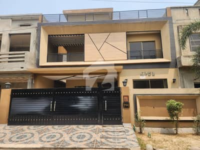 10 Marla Brand New House Is Up For Sale