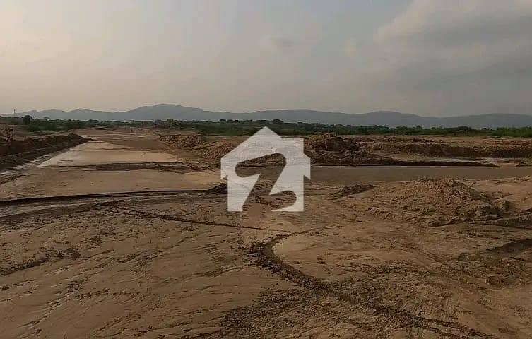 F-15/3 Street ALI ROAD Plot 40X80 Good Location F-15/3 Street ALI ROAD Plot 40X80 Good Location
