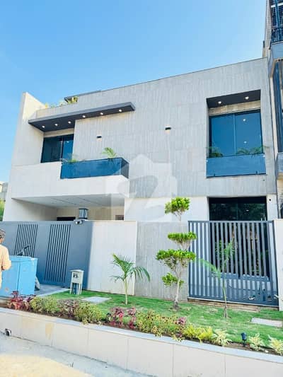 9.5 Marla Double Unit Designer House for Sale in C-1 Block, Multi Gardens B-17 Islamabad