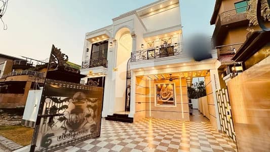 سینٹرل پارک ۔ بلاک جی سینٹرل پارک ہاؤسنگ سکیم,لاہور میں 5 کمروں کا 10 مرلہ مکان 4.3 کروڑ میں برائے فروخت۔