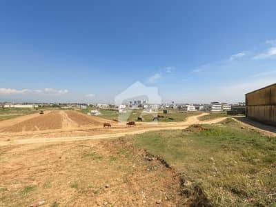 A Residential Plot Of 4500 Square Feet In Rs. 25000000