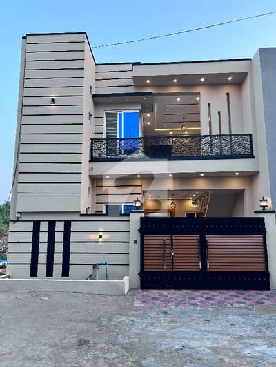 صنوبر سٹی اڈیالہ روڈ,راولپنڈی میں 4 کمروں کا 5 مرلہ مکان 1.45 کروڑ میں برائے فروخت۔ صنوبر سٹی اڈیالہ روڈ,راولپنڈی میں 4 کمروں کا 5 مرلہ مکان 1.45 کروڑ میں برائے فروخت۔