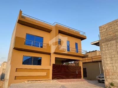 4.5 Marla Double Story One Unit House For Sale In North Banigala