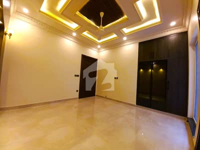 10 Marla Bran New House For Sale In Gulbahar Block, Bahria Town, Lahore