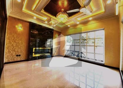10 Marla Bran New House For Sale In Gulbahar Block, Bahria Town, Lahore