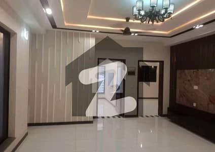 House Sized 1 Kanal In Bahria Town - Sector C House Sized 1 Kanal In Bahria Town - Sector C