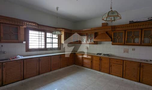500 YARDS LUXURY 2-UNIT BUNGALOW FOR SALE DHA PHASE 7