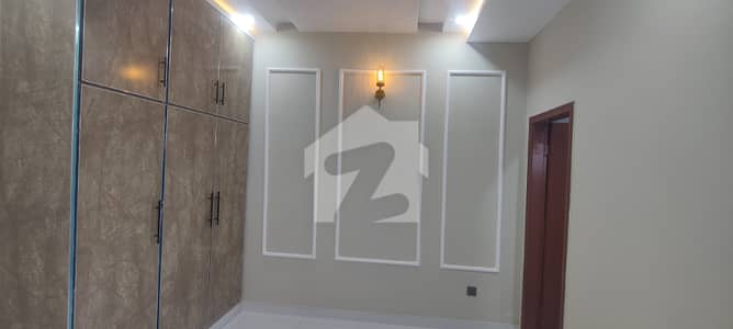 نشیمنِ اقبال فیز 2 نشیمنِ اقبال,لاہور میں 5 کمروں کا 5 مرلہ مکان 2.35 کروڑ میں برائے فروخت۔