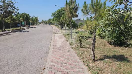 گلبرگ ریزیڈنشیا - بلاک آئ گلبرگ ریزیڈنشیا,گلبرگ,اسلام آباد میں 10 مرلہ رہائشی پلاٹ 2.75 کروڑ میں برائے فروخت۔ گلبرگ ریزیڈنشیا - بلاک آئ گلبرگ ریزیڈنشیا,گلبرگ,اسلام آباد میں 10 مرلہ رہائشی پلاٹ 2.75 کروڑ میں برائے فروخت۔