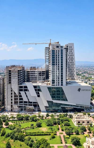 Fully Equipped Modern Corporate Office For Sale In J7 Emporium, Islamabad