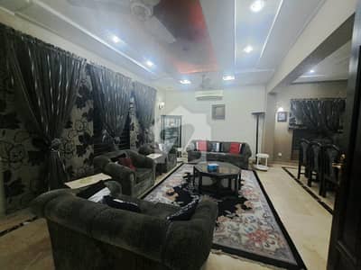ڈی ایچ اے فیز 8 سابقہ ایئر ایوینیو ڈی ایچ اے فیز 8,ڈی ایچ اے ڈیفینس,لاہور میں 1 کنال Studio مکان 7.5 کروڑ میں برائے فروخت۔ ڈی ایچ اے فیز 8 سابقہ ایئر ایوینیو ڈی ایچ اے فیز 8,ڈی ایچ اے ڈیفینس,لاہور میں 1 کنال Studio مکان 7.5 کروڑ میں برائے فروخت۔