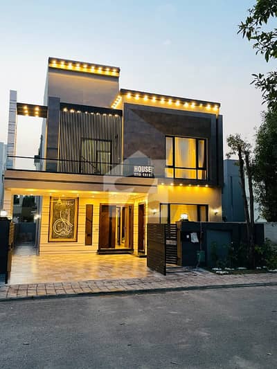 10 MARLA OWNER BUILT SOLID HOUSE ON IDEAL LOCATION AVAILABLE FOR SALE IN BAHRIA TOWN AT LOW PRICE