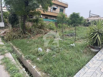 جناح گارڈنز ایف ای سی ایچ ایس,اسلام آباد میں 7 مرلہ رہائشی پلاٹ 1.4 کروڑ میں برائے فروخت۔ جناح گارڈنز ایف ای سی ایچ ایس,اسلام آباد میں 7 مرلہ رہائشی پلاٹ 1.4 کروڑ میں برائے فروخت۔