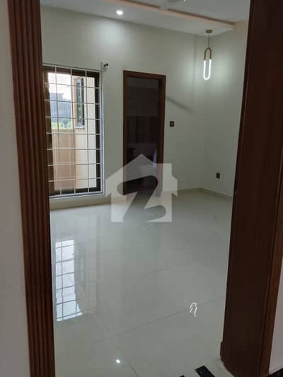 5 Marla House Available In Bahria Town Phase 8 - Block M For Sale