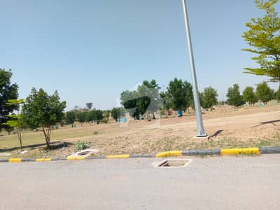 ڈی ایچ اے ویلی - بلیوبیل سیکٹر ڈی ایچ اے ویلی,ڈی ایچ اے ڈیفینس,اسلام آباد میں 8 مرلہ رہائشی پلاٹ 85.0 لاکھ میں برائے فروخت۔