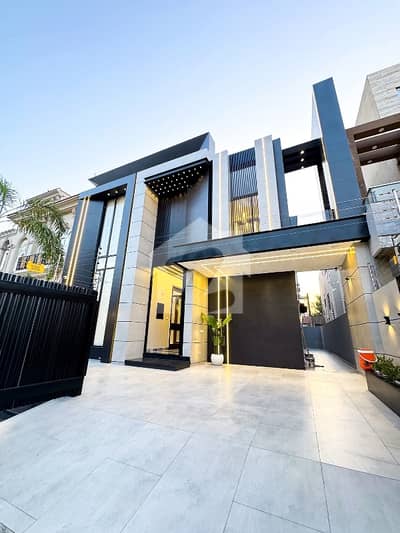 10 Marla Modern House for Sale in DHA Phase 8 Air Avenue Lahore 10 Marla Modern House for Sale in DHA Phase 8 Air Avenue Lahore