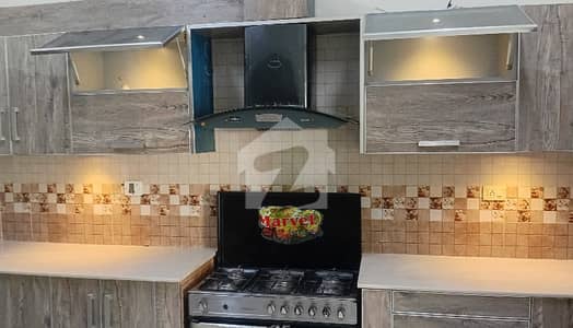 10 Marla Apartment Available For Rent in Askari 11