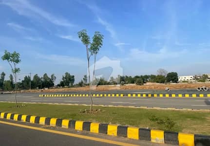 5 marla plot Available at reasonable price J block possession very soon