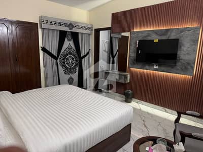 1000 Yard Bungalow For Rent Full Furnish Prime Location