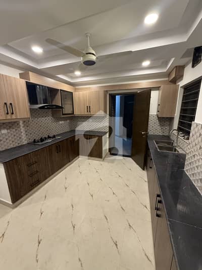 14 MARLA BARND NEW GROUND FLOOR 4 BEDROOM APARTMENT AVAILABLE FOR RENT