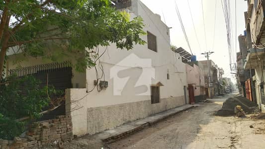 نیو سیٹلائٹ ٹاؤن بہاولپور میں 4 کمروں کا 10 مرلہ مکان 4.0 کروڑ میں برائے فروخت۔ نیو سیٹلائٹ ٹاؤن بہاولپور میں 4 کمروں کا 10 مرلہ مکان 4.0 کروڑ میں برائے فروخت۔