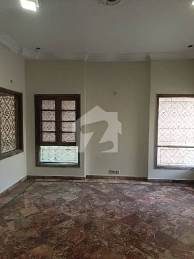 COMMERCIAL USE MAIN ROAD FACING FIRST & 2ND FLOOR FOR RENT FB AREA 70 FIT WIDE ROAD BLOCK 13
