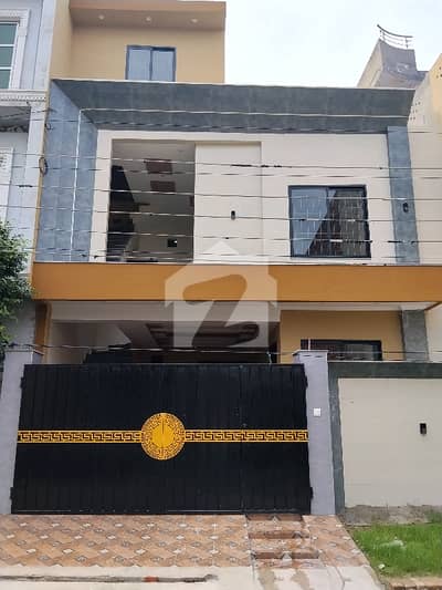 5 Marla Brand New House For Sale Satlesh House Good Location
