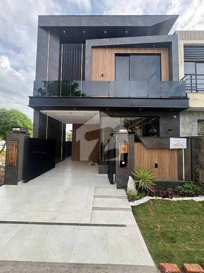 5 Marla House Available For Rent 5 Marla House Available For Rent
