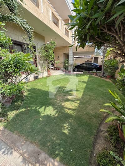 FOR RENT: 666 SQ YARDS INDEPENDENT UPPER PORTION DHA KARACHI