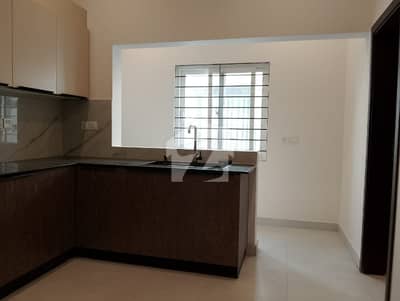BRAND NEW UPPER PORTION FOR RENT