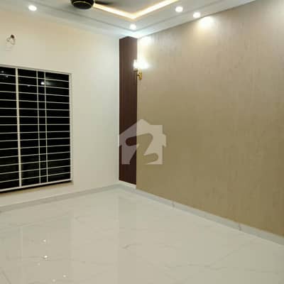 10 Marla Brand New House Behind Main Road