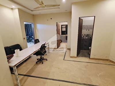 جوہر ٹاؤن فیز 2 جوہر ٹاؤن,لاہور میں 3 مرلہ Studio فلیٹ 45.0 ہزار میں کرایہ پر دستیاب ہے۔ جوہر ٹاؤن فیز 2 جوہر ٹاؤن,لاہور میں 3 مرلہ Studio فلیٹ 45.0 ہزار میں کرایہ پر دستیاب ہے۔