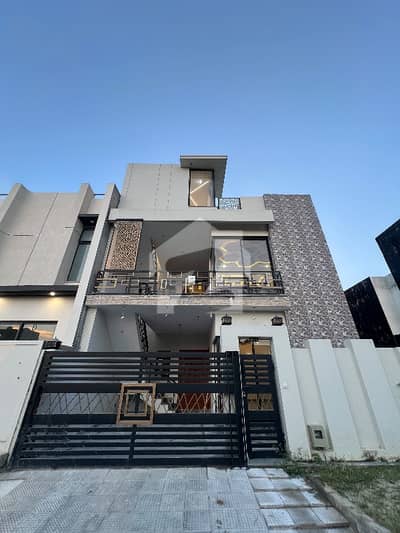 5 Marla Double Unit House For Sale In F Block, Multi Gardens B-17 Islamabad Prime Location