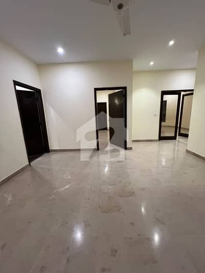 DEFENCE 500 YARDS BEAUTIFUL PORTION FOR RENT SEPARATE WATER TANK