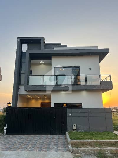5 Marla Single Unit Sun-Facing Corner House With Extra Land For Sale In F Block, Multi Gardens B-17 Islamabad