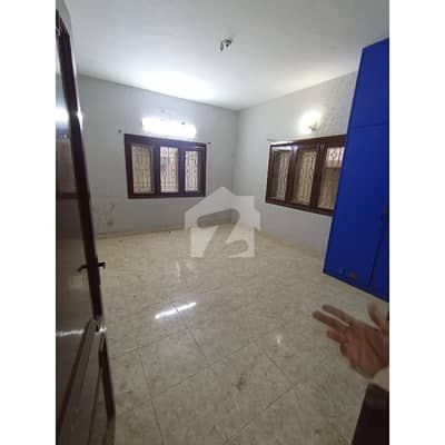 3 BED LOUNGE 300 SQUARE YARDS PORTION FOR RENT IN BLOCK 15, GULSHAN