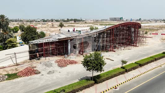 Prime Location Farm House Of 5 Kanal In DHA Phase 1 For Sale