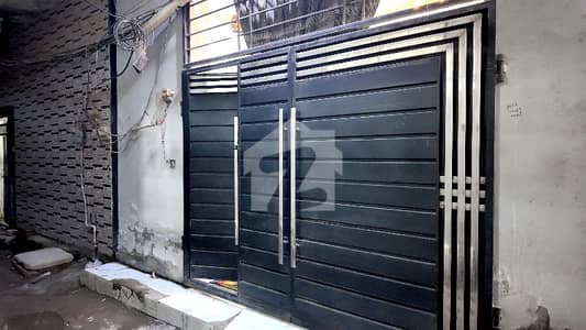 نشتر کالونی لاہور میں 3 کمروں کا 2 مرلہ مکان 72.0 لاکھ میں برائے فروخت۔