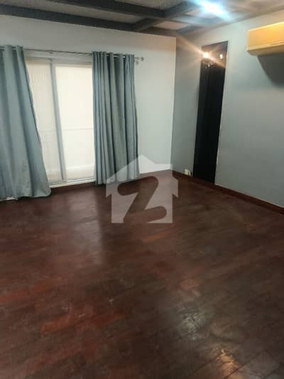 کالج روڈ لاہور میں 2 کنال Studio عمارت 9.0 لاکھ میں کرایہ پر دستیاب ہے۔ کالج روڈ لاہور میں 2 کنال Studio عمارت 9.0 لاکھ میں کرایہ پر دستیاب ہے۔