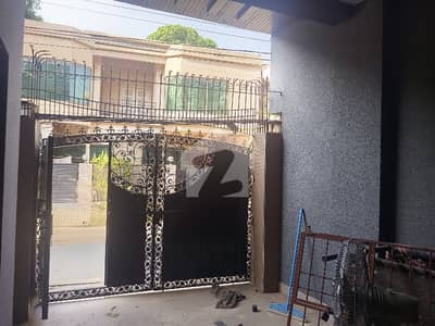 5 Marla House For Sale In The Perfect Location Of Cavalry Ground